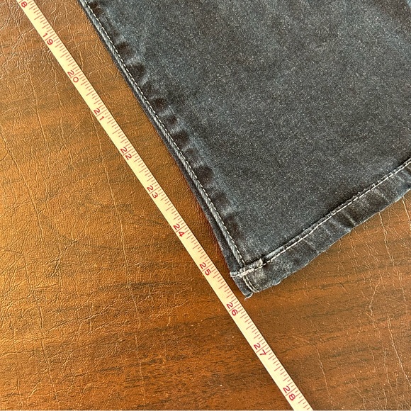Cabi Sz 4 Womens Cropped Bootcut Flare Jeans Mid Rise Dark Wash Stretch 515R - Picture 5 of 7